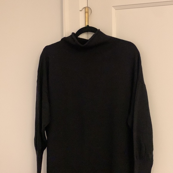 Aritzia Cyprie Dress - Picture 6 of 7